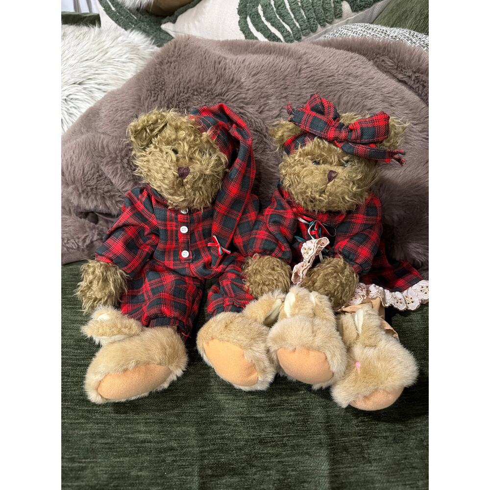 ABC Distributing Teddy Bears Boy & Girl  Plaid Christmas PJs Bunny Slippers